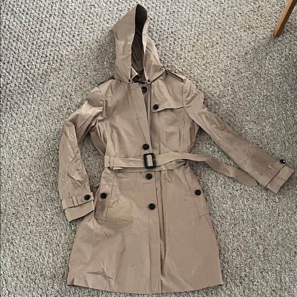 Dkny Jackets & Blazers - DKNY Classic Beige Trench Coat